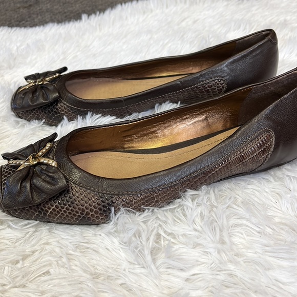 ♥️$10 FINAL PRICE LUZ DA LUA Brazil brown flats shoes gold rhinestones bow 8 - Picture 7 of 7